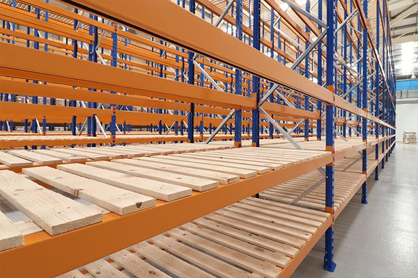 A Guide to Pallet Racking Decking